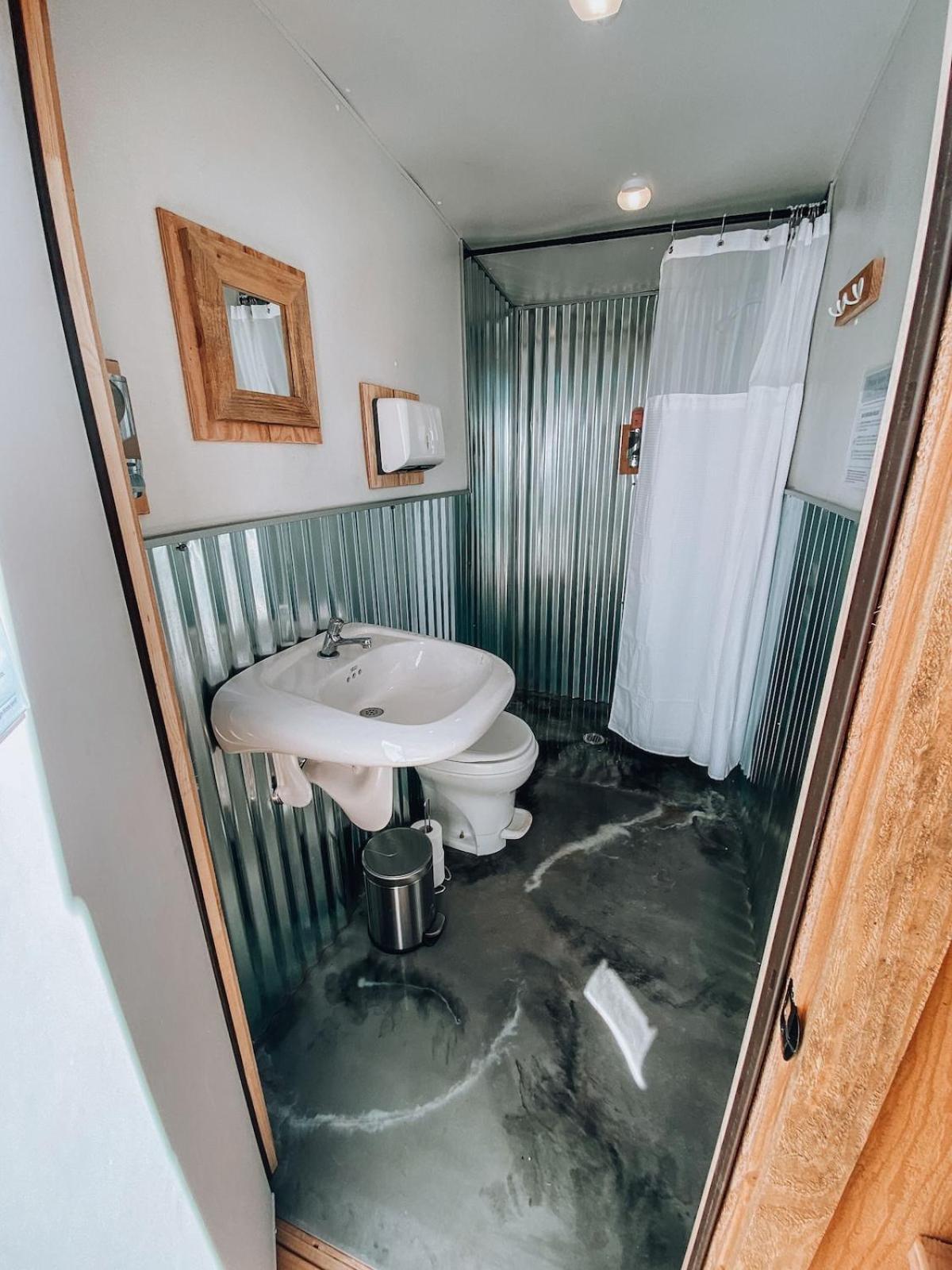 Olympic Glamping Hotel Port Angeles Ngoại thất bức ảnh